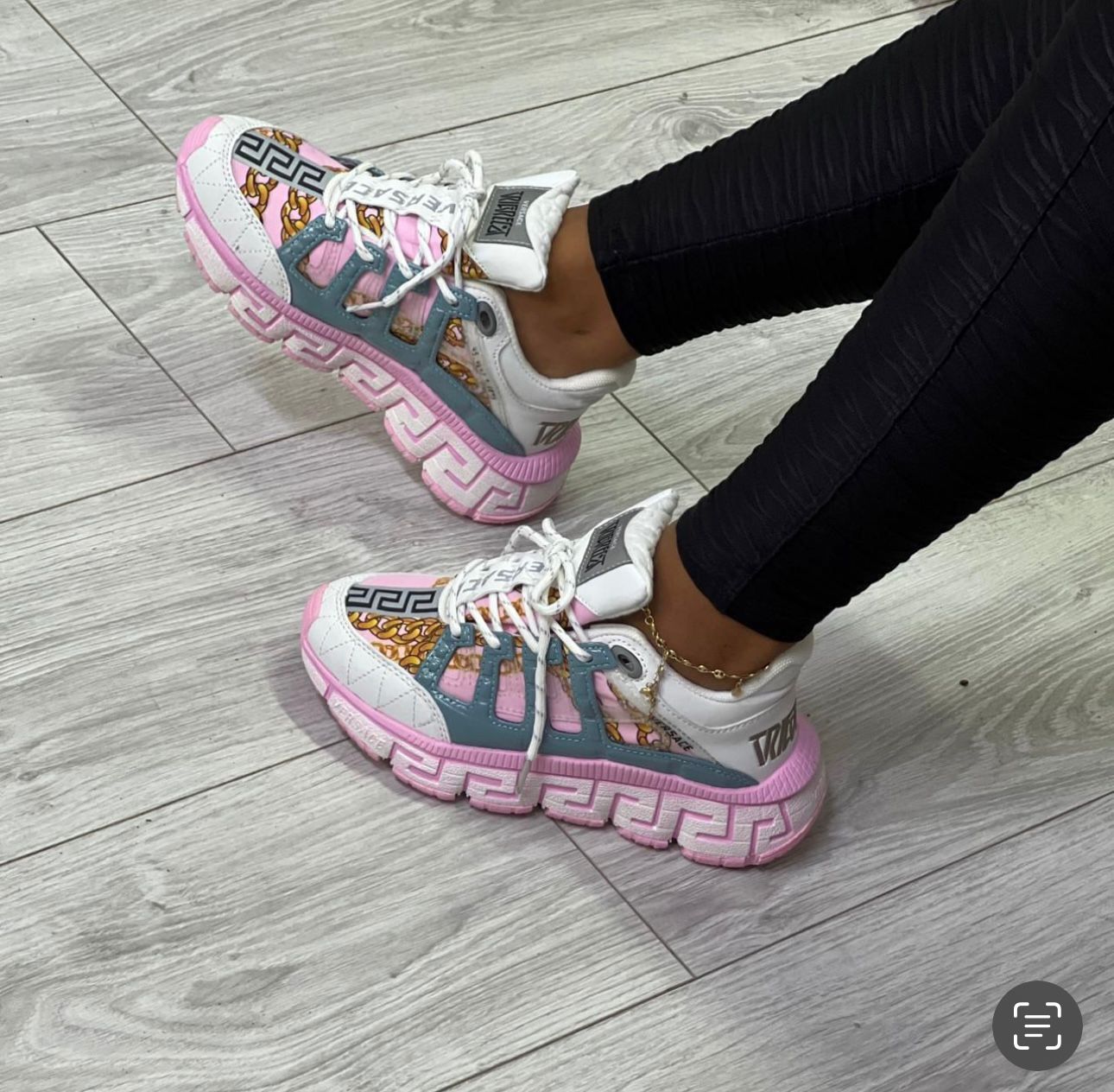 Tenis Versace Rosado Gris Tigreca Unisex - Calidad 1.1 Importado - Alta Gama - Envío Gratis